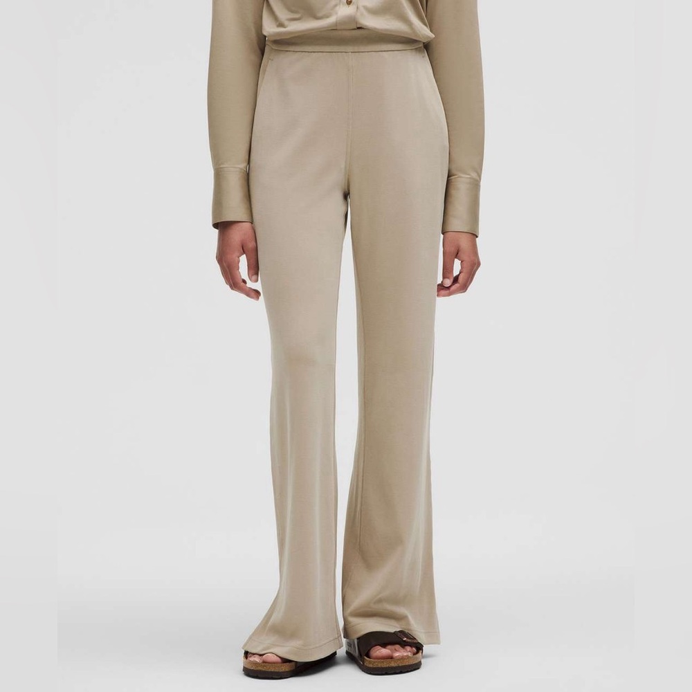 Lululemon Softstreme High-Rise Wide-Leg Pique Pant•Pleat Trouser•Sheer Oak•NWT•L